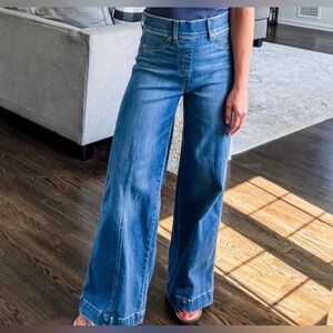 Seamed Front Wide Leg Jean in Vintage Indigo
SPANX  SZ S